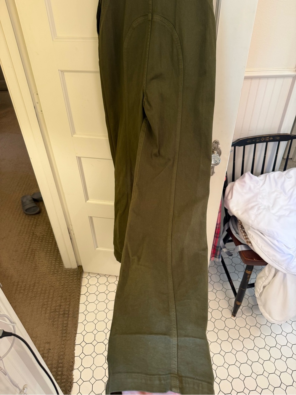 Alice + Olivia Olive Green Short-Sleeve Stretchy Denim Bell Bottom Jumpsuit - Picture 11 of 11